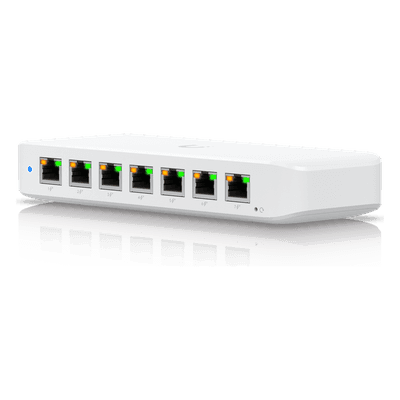 UniFi Switch Ultra 210W Administrable / 8 puertos GbE / (1) puerto POE++ IN opcional y (7) puertos POE+/ Wattaje depende de fuente o POE IN / Incluye fuente AC hasta 202W para POE, vista 1