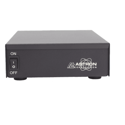 Fuente de Poder Conmutada Astron | Salidas: 13.8V, 12A, vista 1
