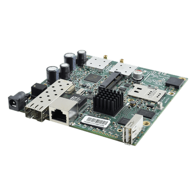 RouterBoard Inalámbrico de 5GHz ac, 1 Puerto Gigabit, CPU 720MHz, Licencia L4, vista 1