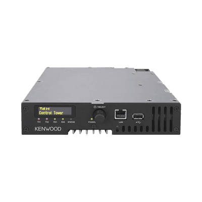 Repetidor UHF 400-470 MHz, Digital NXDN-DMR-Análogo, 40 Watts, puerto LAN, MIL-STD-810, SNMP, Inc. accesorios de inst., vista 1